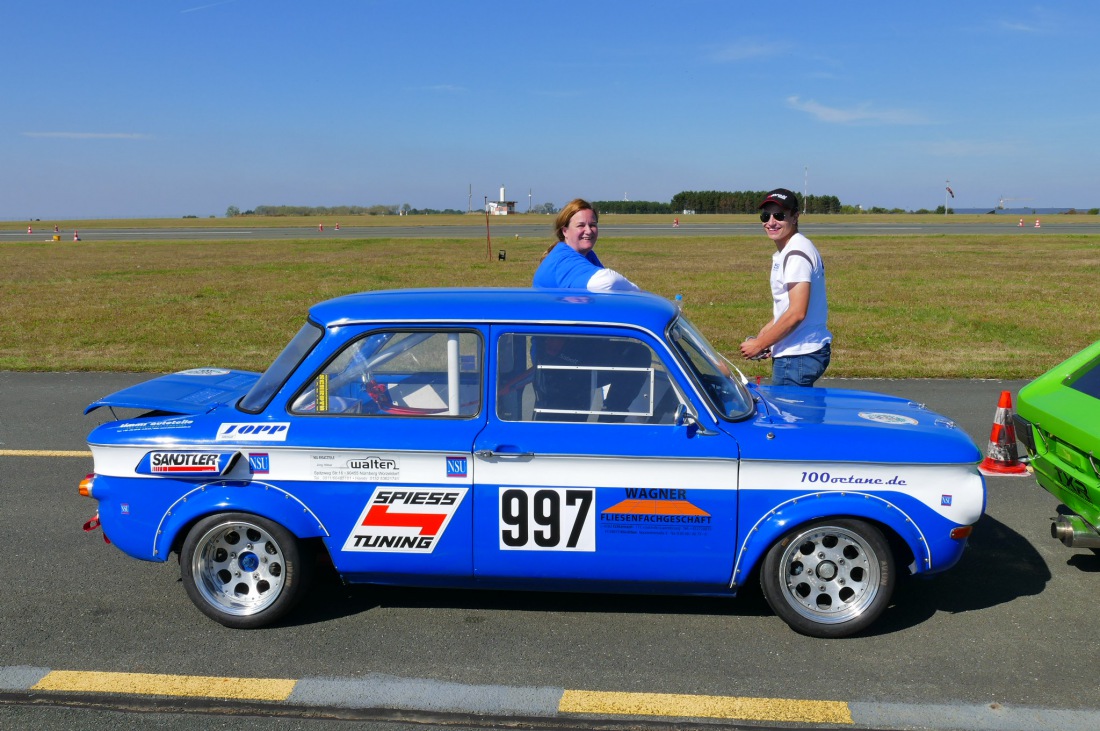 Foto: Martin Zehrer - Der Prinz als Familien-Fahrzeug ;-)<br />
<br />
Flugplatz-Slalom des MSC-Sophiental. Bestes Wetter, top Teilnehmer, fairer Motorsport Nähe Bindlach! 