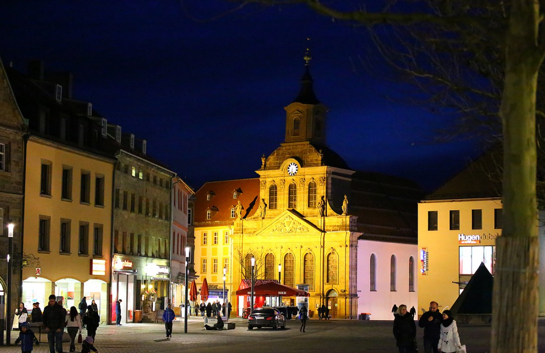 Foto: Martin Zehrer - Fußgängerzone in Bayreuth bei Nacht 