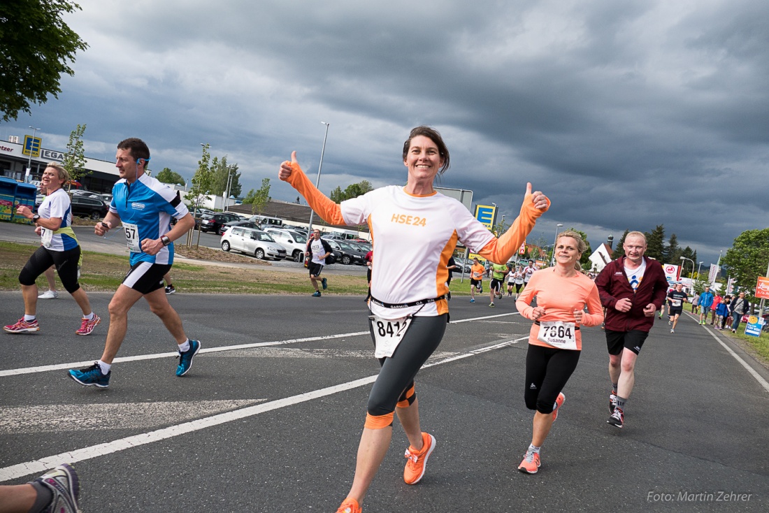 Foto: Martin Zehrer - Nofi-Lauf 2017: Start am Stadtplatz und Ziel beim Siemens... 5,9 Kilometer durch Kemnath und rund herum. Mehr als 8000 Teilnehmer fanden sich in Kemnath zusammen um die S 