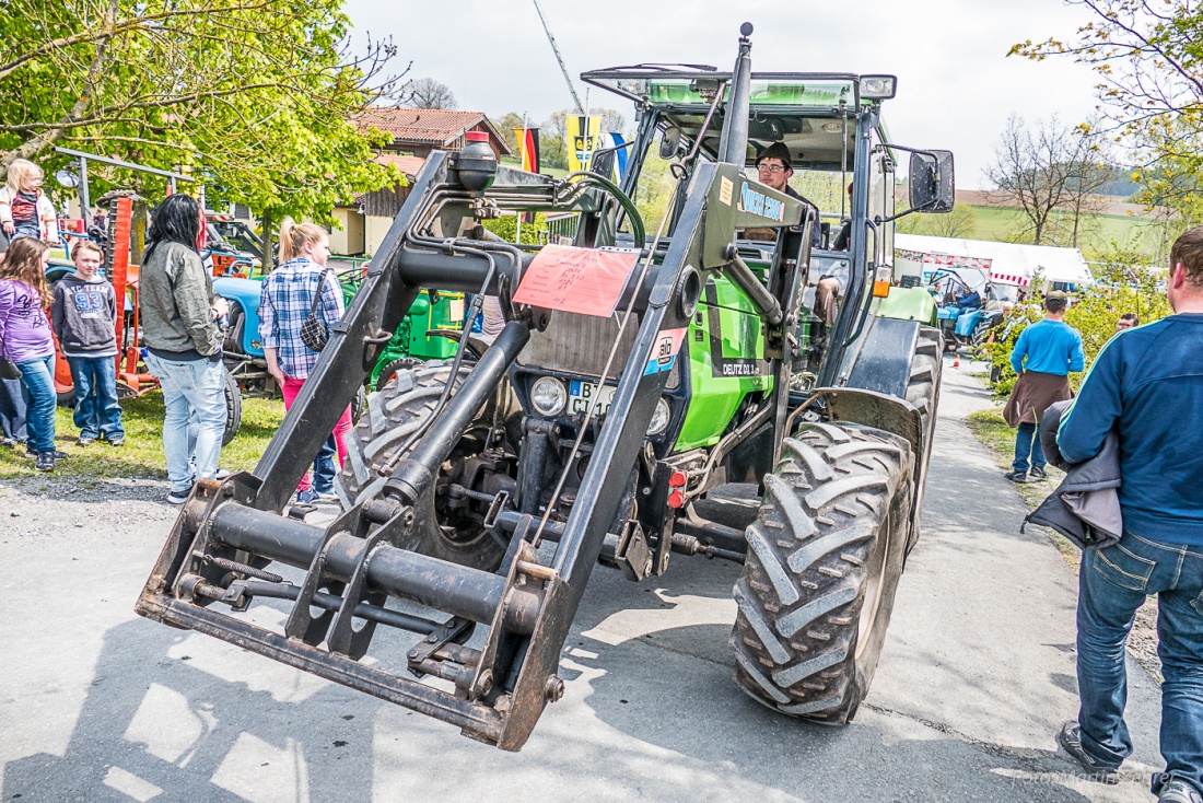 Foto: Martin Zehrer - Bulldogtreffen Kirchenpingarten am 7. Mai 2017: auf gehts zur Rundfahrt mit ca. 300 Traktoren...  