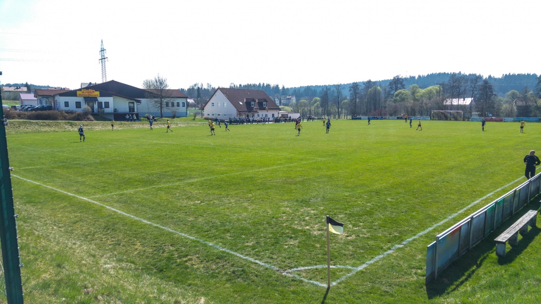 Foto: Martin Zehrer - Fußball-Spiel in Neusorg 