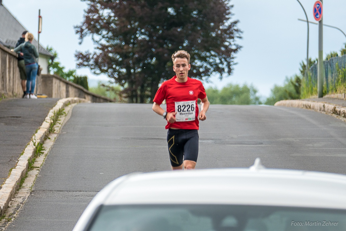 Foto: Martin Zehrer - Nofi-Lauf 2017: Start am Stadtplatz und Ziel beim Siemens... 5,9 Kilometer durch Kemnath und rund herum. Mehr als 8000 Teilnehmer fanden sich in Kemnath zusammen um die S 