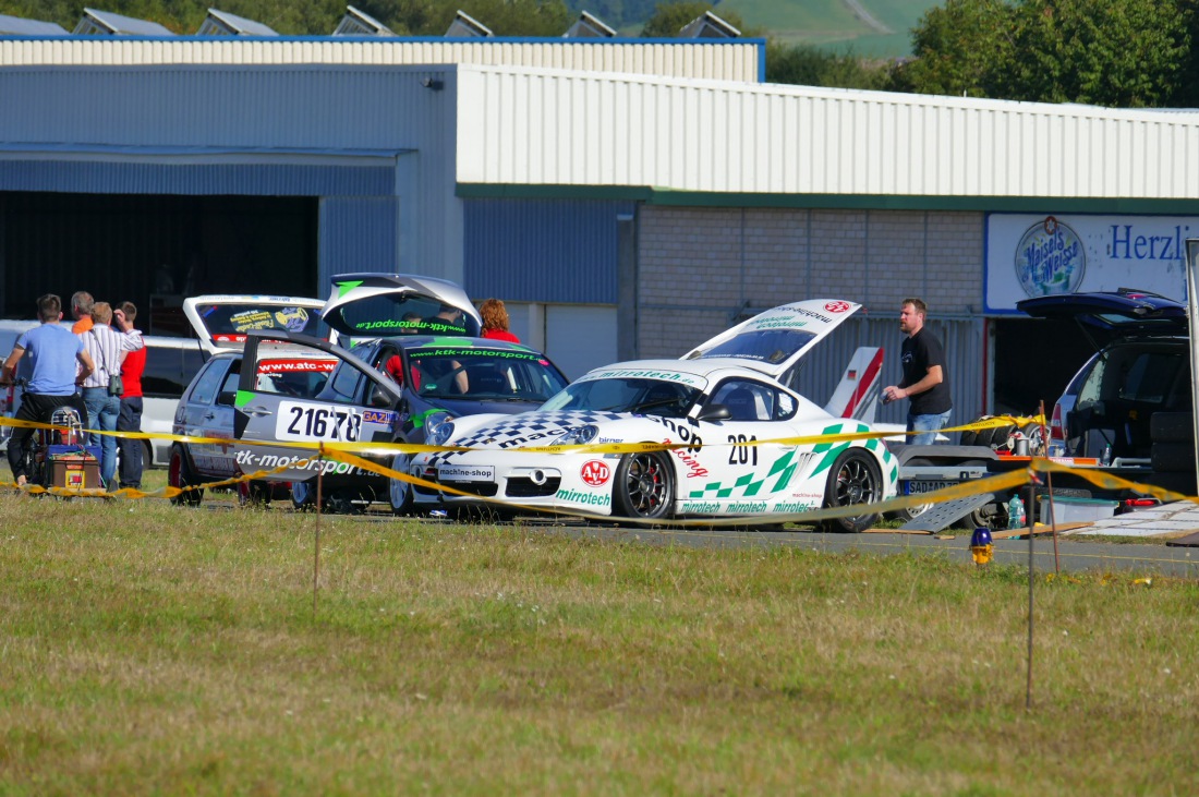 Foto: Martin Zehrer - Flugplatz-Slalom des MSC-Sophiental. Bestes Wetter, top Teilnehmer, fairer Motorsport Nähe Bindlach! 